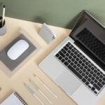 minimalistic business desk