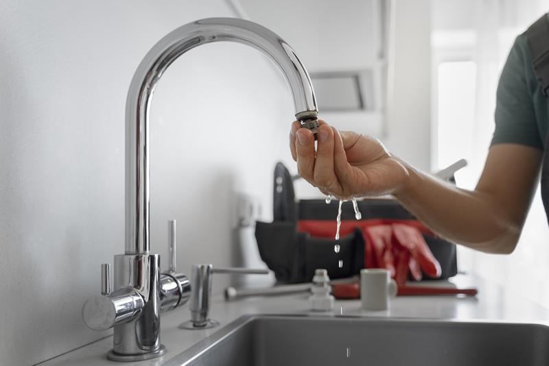 kitchen faucet repair