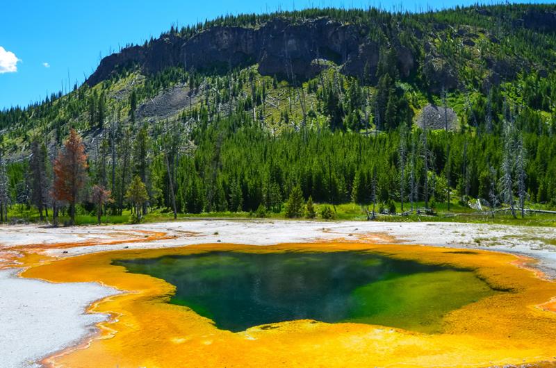 black sand basin in yellowstone national park wyoming