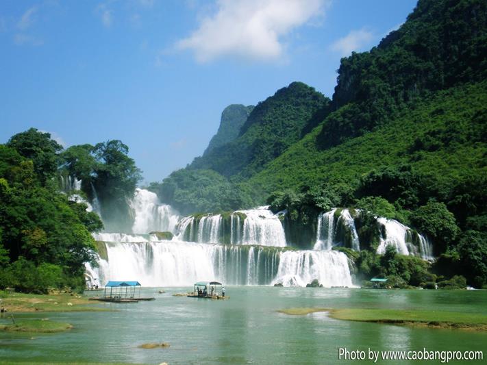 Detian Ban Goic waterfall