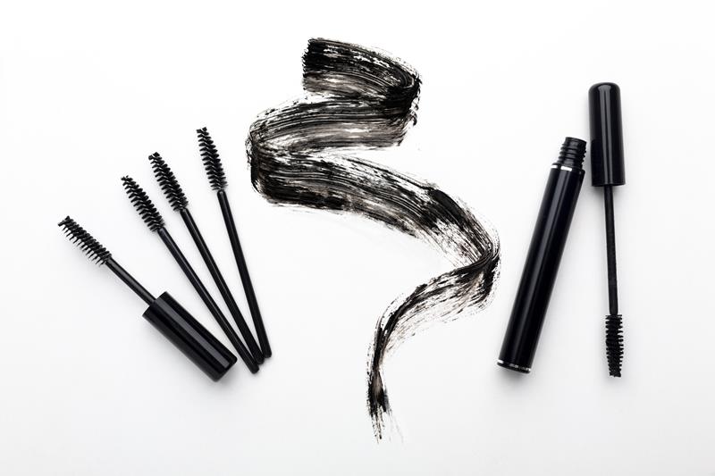 mascara with brushes