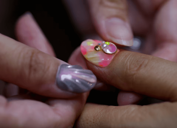 Japanese nail art from microplastic